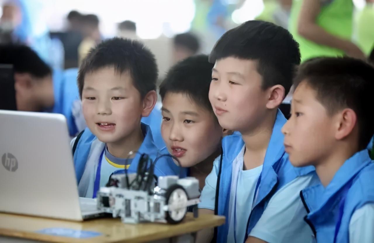 「祝贺」南阳10所学校成为河南省首批人工智能教育实验校